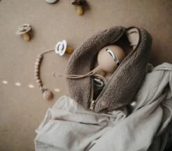 Mushie Siliconen Pacifier Case - Blush Roze -Jollein Winkel 1200x1050