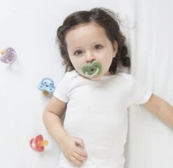 HEVEA Dental Speen 2 Stuks | 3-36 Maanden Orthodontisch | Gorgeous Grey + Nordic Sea Green -Jollein Winkel 1200x1167 2