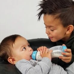 Difrax Glazen Babyfles 250 Ml Natural - Anti-Colic - Blauw - 1 Stuk -Jollein Winkel 1200x1200 137