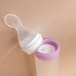 Baby Knijpfles - Baby Knijpfles Met Lepel - 90ml - Blauw - Feeding Spoon - Flesje Met Lepel - Knijpfles - Silicone - Babyfles - Roze -Jollein Winkel 1200x1200 539