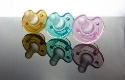 MijnNami Soother Speen Trio Pak - Turquoise, Roze En Natural - Nicu - 100% Voedselgraad Siliconen - Newborn Fopseen - 0-6 Maanden 8 MijnNami Soother Speen Trio Pak - Turquoise, Roze En Natural - Nicu - 100% Voedselgraad Siliconen - Newborn Fopseen - 0-6 Maanden -Jollein Winkel 1200x772