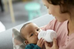 Philips AVENT SCH820/00 - BLUETOOTH - Slimme Babyfles - Houd Alle Voedingen Bij - Voor Apple Ios -Jollein Winkel 1200x800 72