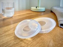 Youha® - Lekschalen - Borstschalen - Moedermelk Collector - Opvangen Van Borstmelk - Afkolven - BPA Vrij - Orgineel Youha Product - Set Van 2 Stuks -Jollein Winkel 1200x899 4