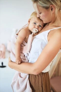 Jollein Speendoekje Moon - Pale Pink -Jollein Winkel 800x1200 53