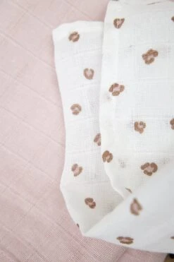 Meyco Mini Panther Spuugdoekjes - 3-pack - Soft Pink - 30x30cm -Jollein Winkel 800x1200 84