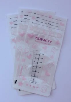 Merkloos Moedermelk Bewaarzakjes - Borstvoeding Bewaarzakje - 210 Ml - 25 Stuks - Steriel - Makkelijk Etiketteren 11 Merkloos Moedermelk Bewaarzakjes - Borstvoeding Bewaarzakje - 210 Ml - 25 Stuks - Steriel - Makkelijk Etiketteren -Jollein Winkel 845x1200